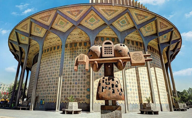 ضرورت ایجاد موزه تجمیعی فاخر در تهران