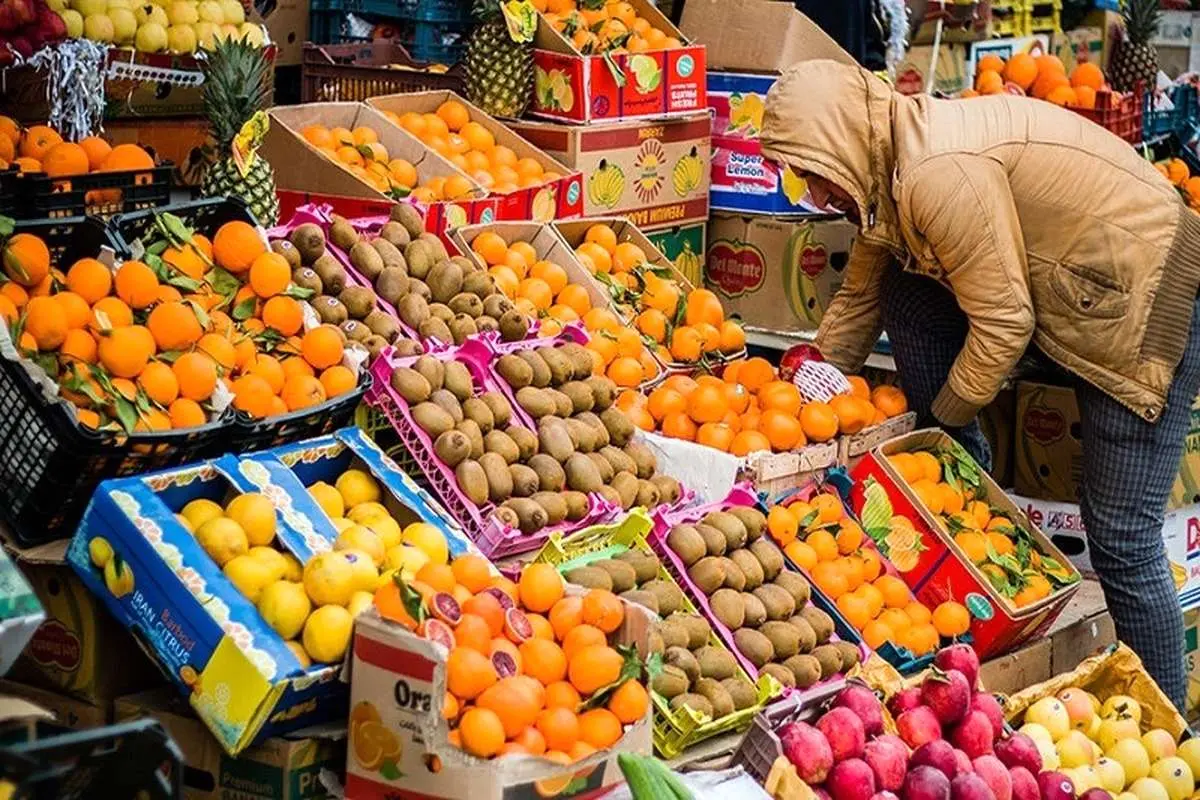 آغاز توزیع میوه عید و خرما در استان تهران