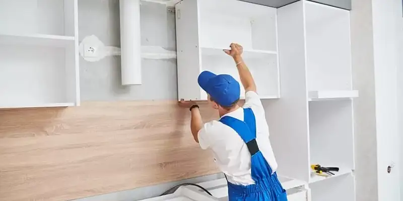 ماهرانه تخصصی مجموعه تعمیرات کابینت در تهران در محل