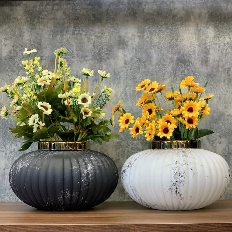 چطور گلدان شیشه ای مناسب فضای خانه مان را انتخاب کنیم؟ چطور گلدان شیشه ای مناسب فضای خانه مان را انتخاب کنیم؟