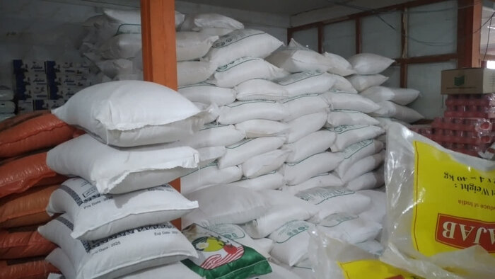 کشف ۴۵۰ تن برنج و شکر احتکاری در ری