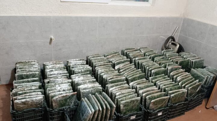 کشف انواع مواد مخدر در فیروزکوه