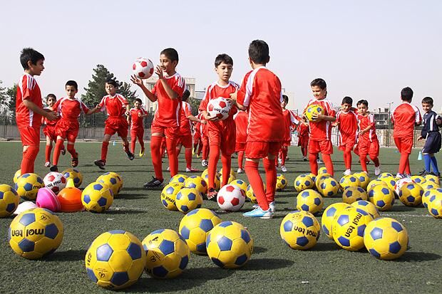 پلمپ مدارس فوتبال غیرمجاز در استان تهران
