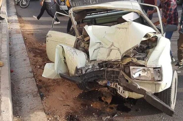 تصادف ۲ خودروی سواری در جوادآباد