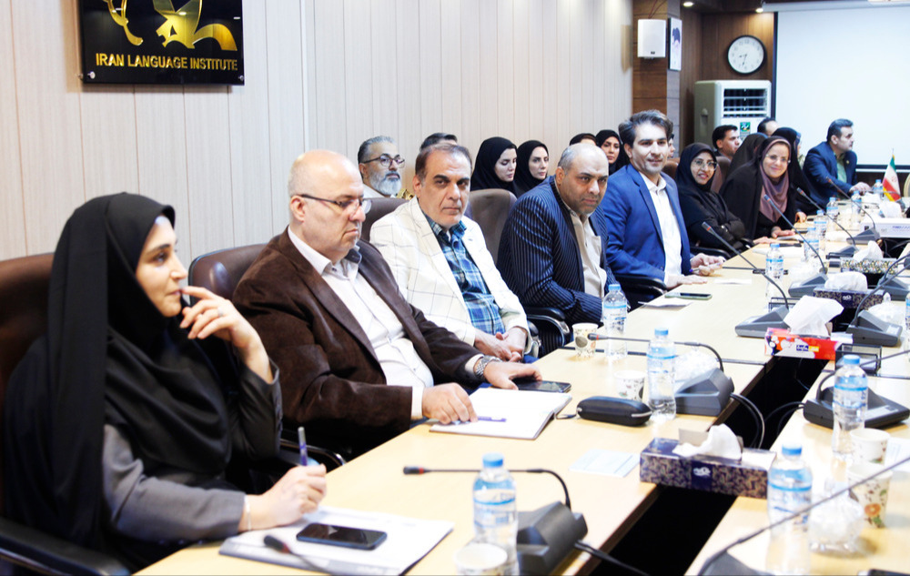 دیدار رئیس کانون زبان ایران با مدیران استانی