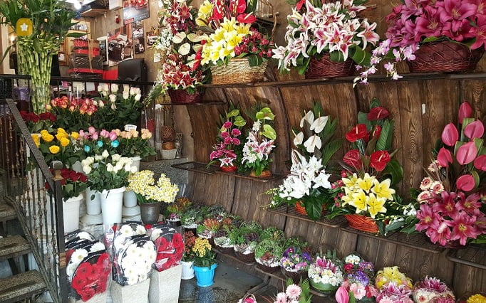 افتتاح بازار گل در غرب تهران