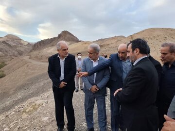 مقابله با خطر سیلاب در بخش خاوران
